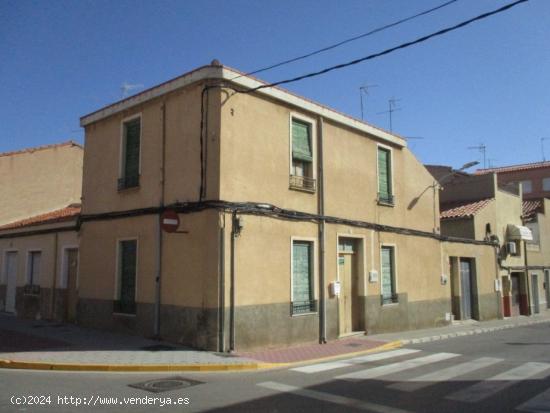 CASA PARA REFORMAR EN ESQUINA - ALBACETE