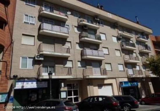  VIVIENDA EN BUEN ESTADO CON PLAZA DE GARAJE - ALBACETE 