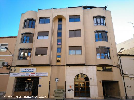  VIVIENDA MUY CENTRICA CON 4 DORMITORIOS - ALBACETE 