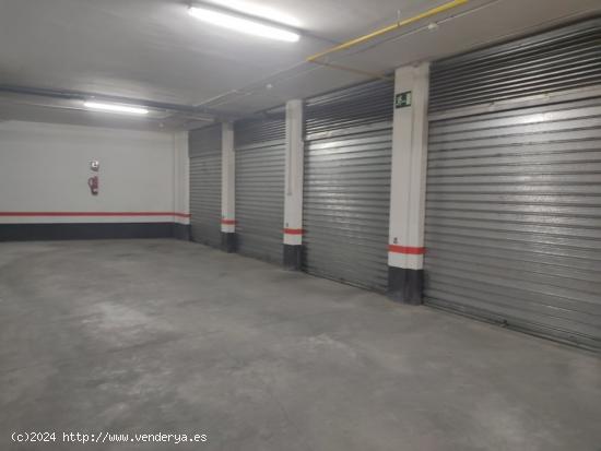 GARAJE CERERADO DE 20 M2 CON LUZ PROPIA - ALBACETE