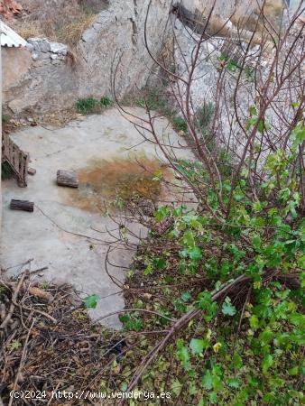 CASA UBICADA EN EL CASTO HISTÓRICO CON PATIO AMPLIO - ALBACETE