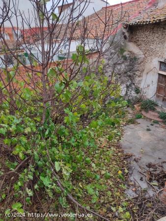 CASA UBICADA EN EL CASTO HISTÓRICO CON PATIO AMPLIO - ALBACETE