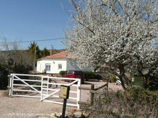 PRECIOSO CHALET EN ZARRA - VALENCIA