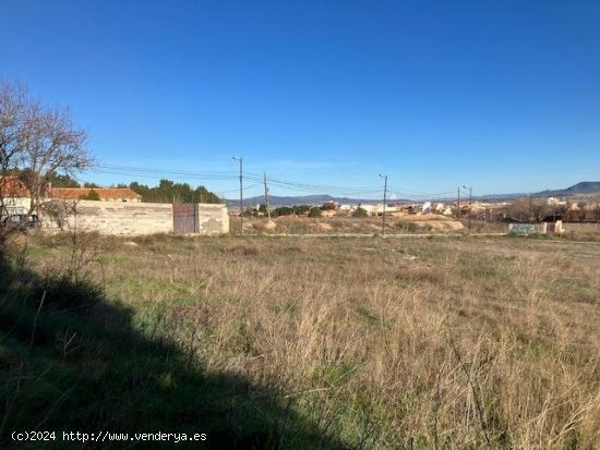 EXCELENTE PARCELA URBANA - ALBACETE