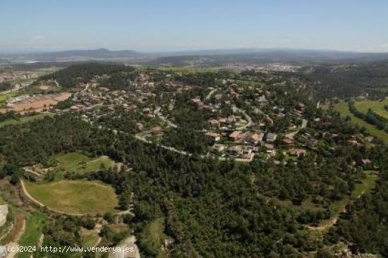  Construye la casa de tus sueños en un entorno único - BARCELONA 