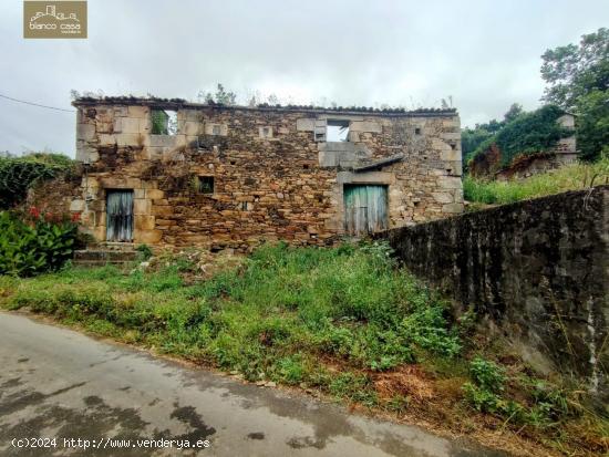 Reforma esta casa con terreno en Verdes (Coristanco) - A CORUÑA