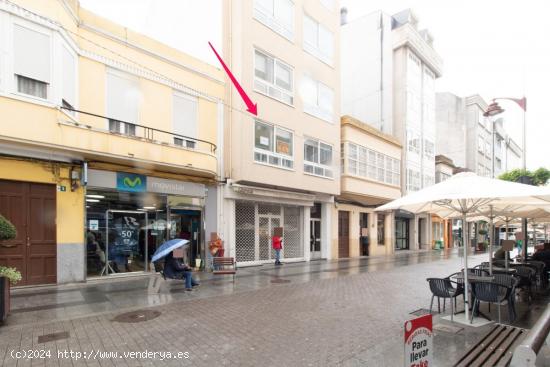 ¿Quieres vivir en pleno Centro de Carballo o montar una oficina con la mejor ubicación? - A CORUÑ