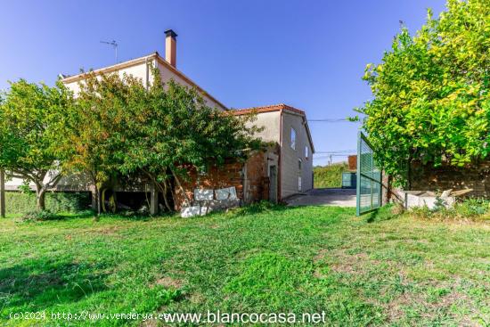 Amplia CASA con TERRENAZO en Tella - Ponteceso - A CORUÑA