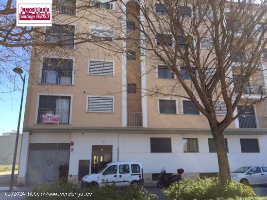 VENTA DE PLAZA DE GARAJE Y TRASTERO EN SOLLANA - VALENCIA