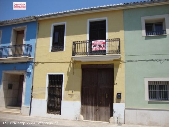 VENTA DE CASA DE PUEBLO EN SOLLANA  Acceso a dos calles - VALENCIA