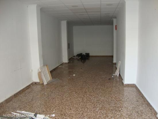 ALQUILER DE LOCAL COMERCIAL CENTRICO EN ALMUSSAFES - VALENCIA