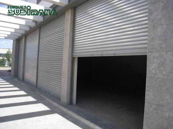  LOCAL COMERCIAL SITUAT A IGUALADA - ZONA: HOSPITAL - BARCELONA 