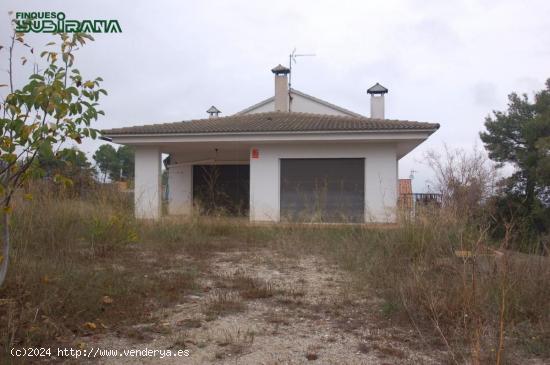 CASA en VENDA a LA TORRE DE CLARAMUNT - Zona PINEDES D'ARMENGOL - BARCELONA