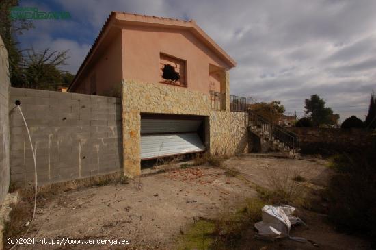 CHALET en CONSTRUCCIÓ a la VENDA a LA TORRE DE CLARAMUNT - Zona PINEDES D'ARMENGOL - BARCELONA