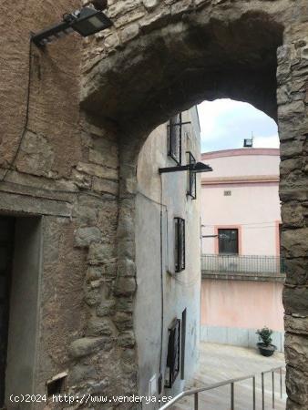 CASA D'ORIGEN EN VENDA AL POBLE DE CALAF - BARCELONA