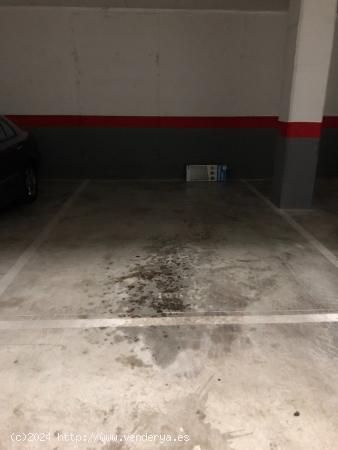 SE ALQUILAN 2 PLAZAS DE GARAJE EN EL EDIFICIO BENIMAR, PRECIO INTERESANTE - ALICANTE