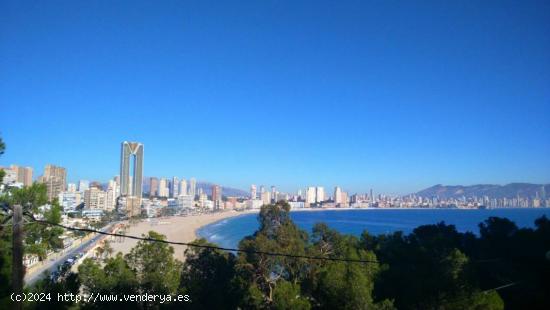 BONITO CHALET en PLAYA PONIENTE - ALICANTE