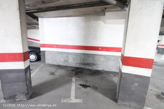  Plaza de parking de moto en pleno centro - BARCELONA 