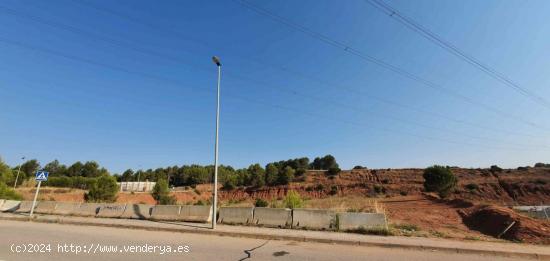 Solar industrial en alquiler - BARCELONA