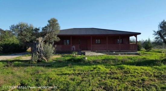 VENTA DE FINCA RÚSTICA CON CASA DE MADERA EN GIBRALEÓN (HUELVA) - HUELVA