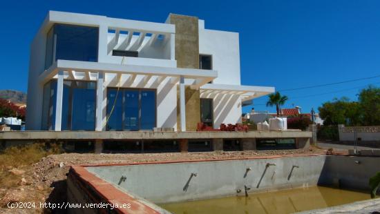 Magnifica Villa en La Nucia! - ALICANTE