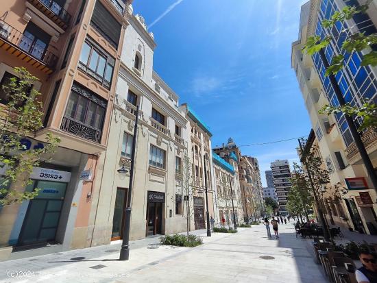 EXCLUSIVA PROPIEDAD EN VENTA EN EDIFICIO HISTORICO- ALICANTE - ALICANTE