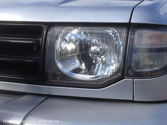  Faros del Mitsubishi Montero 