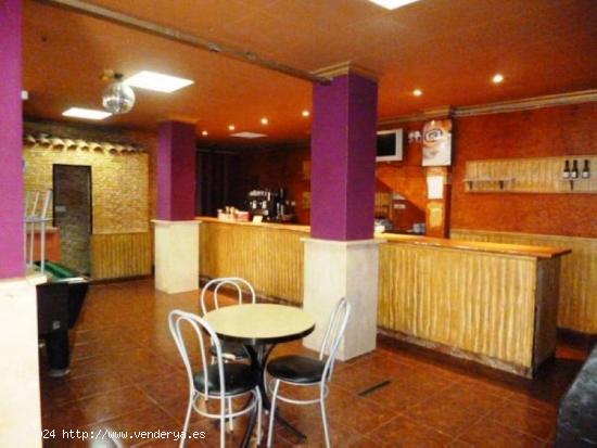 SE VENDE CAFETERIA Y VIVIENDA EN ABANILLA - MURCIA