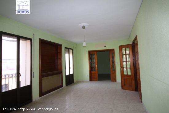 Se Vende en Puebla de la Calzada - BADAJOZ