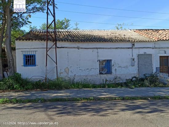 Casa Tapiada en carretera de Alange - BADAJOZ