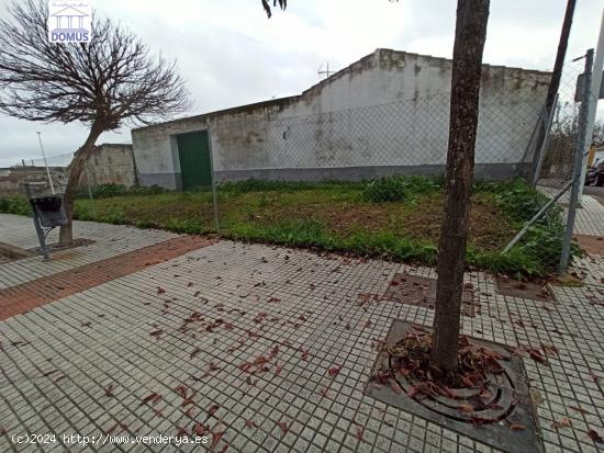 Terreno en la zona de la corchera en Mérida - BADAJOZ