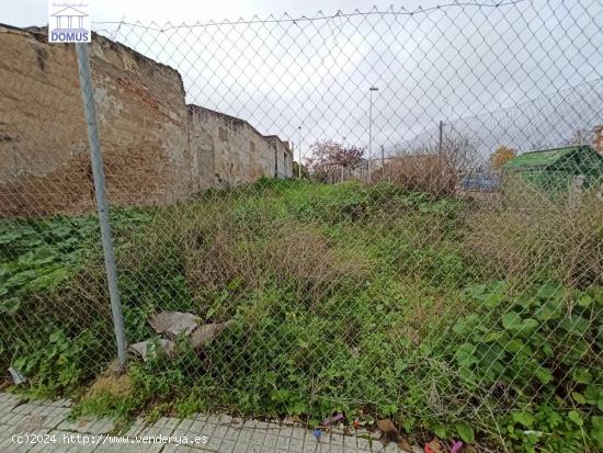 Terreno en la zona de la corchera en Mérida - BADAJOZ