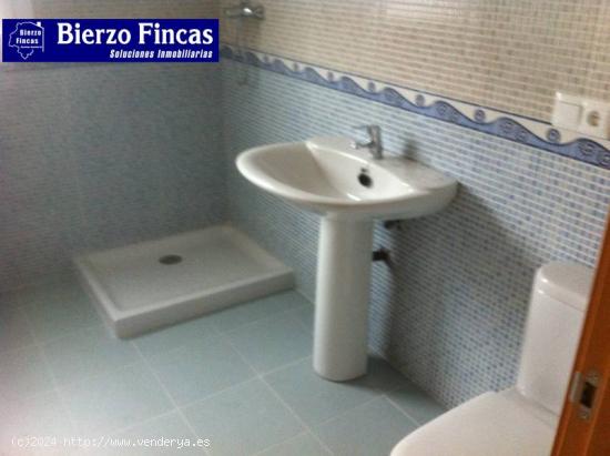 Se vende Duplex a estrenar en zona Flores del Sil. - LEON