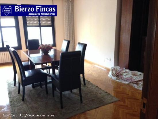 FANTASTICO PISO DE 160 M2 EN PLENO CENTRO - LEON