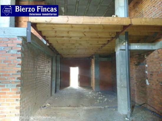  Se alquila local comercial av ferrocarril - LEON 