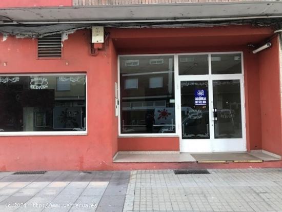 SE ALQUILA LOCAL COMERCIAL DE 300 M2  EN PLAZA LUIS DEL OLMO. - LEON