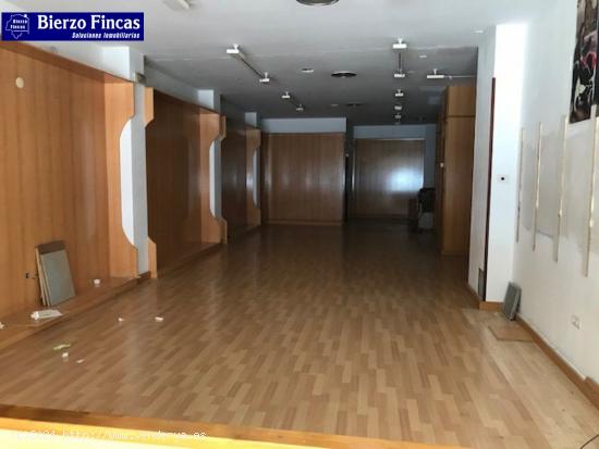 SE VENDE LOCAL CENTRICO Y COMERCIAL - LEON