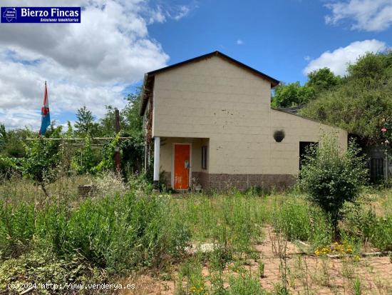 CASA PARA FINES DE SEMANA EN ALMAZCARA. - LEON