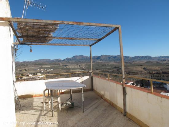  CASA DE PUEBLO SERON,4 DORMITORIOS,2 BAÑO,TERRAZA - ALMERIA 