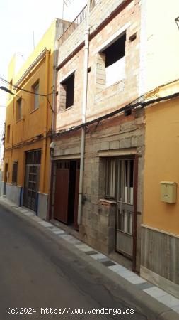 CASA EN CONSTRUCCIÓN EN OLULA DEL RÍO. ALMERÍA. - ALMERIA