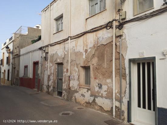 CASA DE TRES HABITACIONES EN OLULA DEL RÍO, ALMERÍA. - ALMERIA