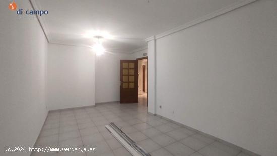 PISO VENTA JUNTO MERCADO DEL VAL, 3 DORMITORIOS, 2 BAÑOS. TRASTERO. - VALLADOLID