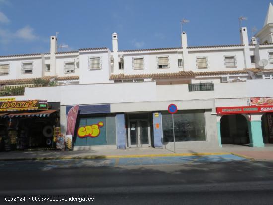 LOCAL COMERCIAL - CTRA DE LA BARROSA - CADIZ