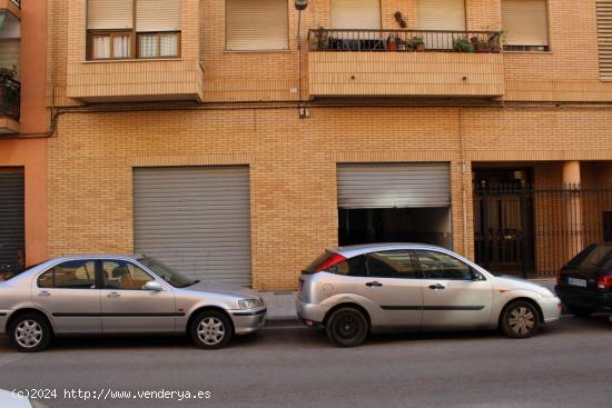 SE ALQUILA LOCAL COMERCIAL EN LA FUENTE SAN LUIS - VALENCIA