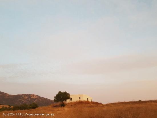  Se vende propiedad única en el campo - CADIZ 