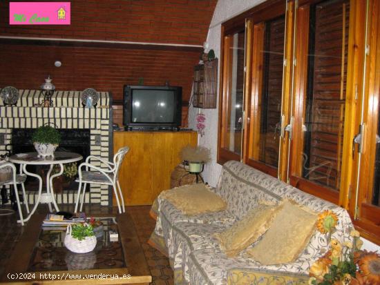 CHALET  EN SITIO PRIVILEGIADO,CON  MUCHO TERRENO.PRECIO NEGOCIABLE - ZARAGOZA