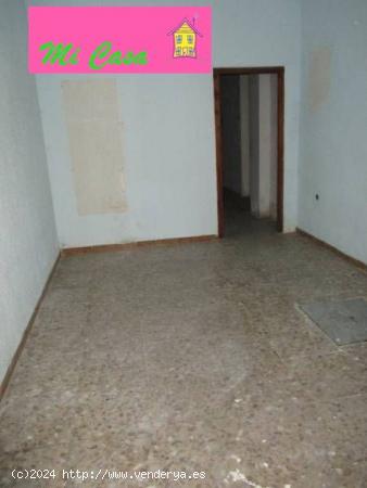  LOCAL COMERCIAL DE 32 MTRS, EN BUENA ZONA - ZARAGOZA 