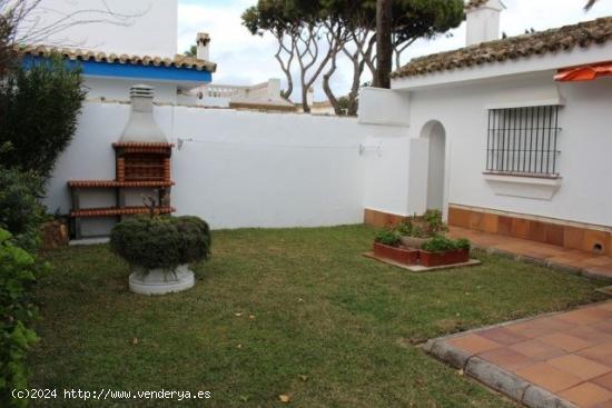 CHALET 1ª LINEA DE LA BARROSA - CHICLANA DE LA FRONTERA - CADIZ