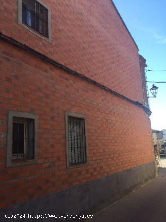 CASA EN VENTA - VALLADOLID