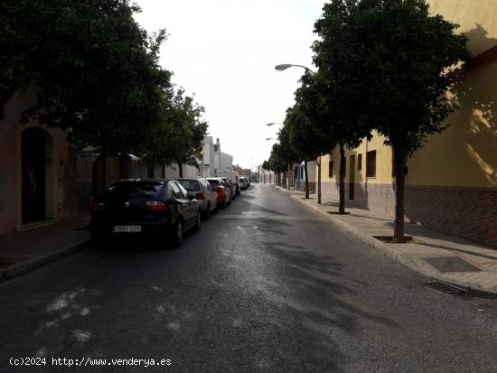  ESTUPENDA CASA EN LA MILAGROSA AL MEJOR PRECIO - CADIZ 